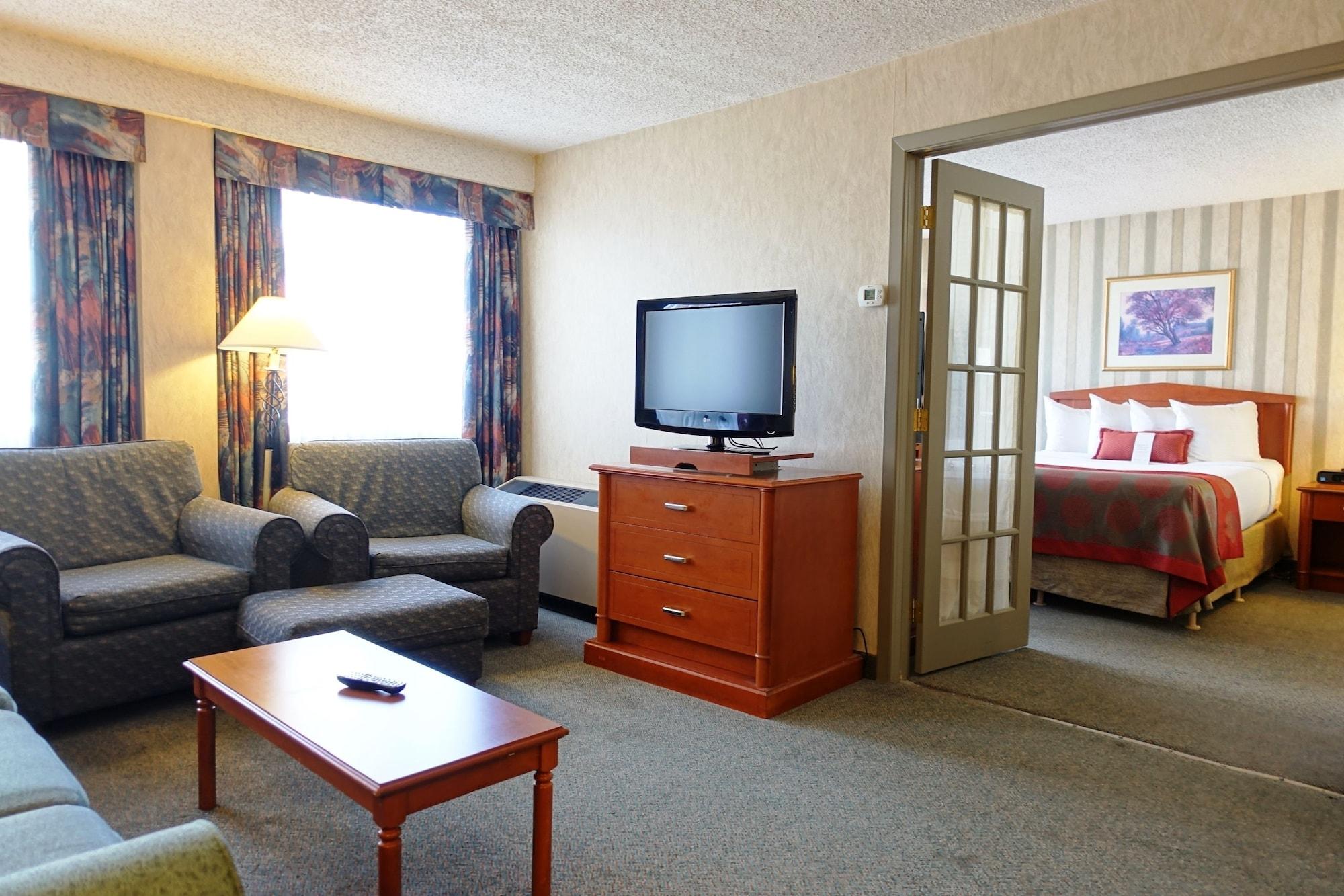 Готель Ramada Plaza By Wyndham Regina Downtown Екстер'єр фото