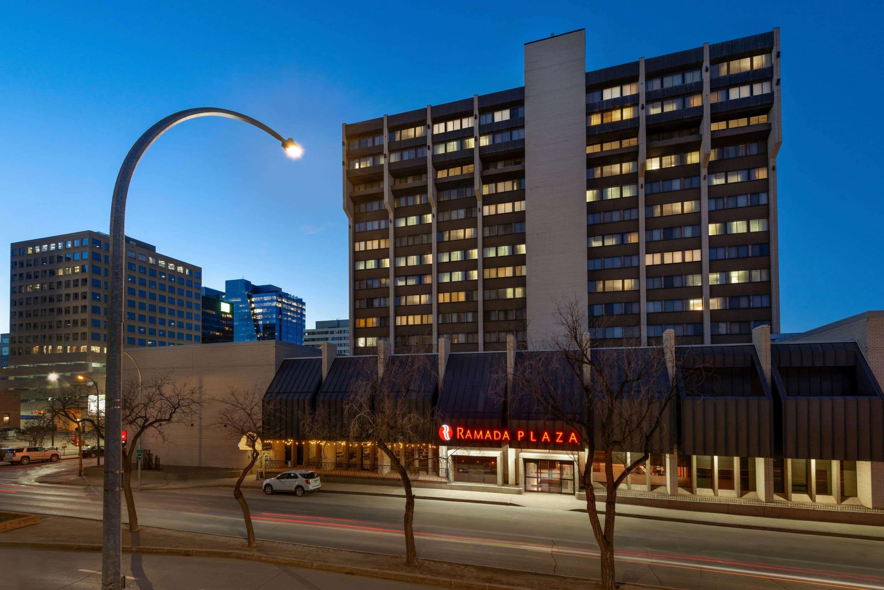 Готель Ramada Plaza By Wyndham Regina Downtown Екстер'єр фото